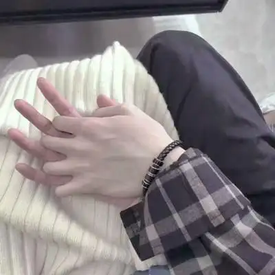 好看的十指紧扣头像