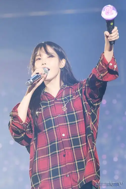 iu韩国第一女solo##iu2023粉丝演唱会iun1ver5e##iu##李知恩
