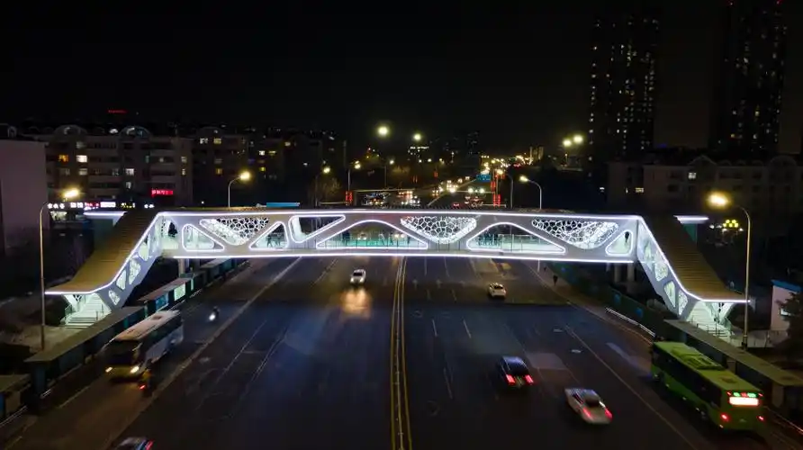西海岸江山路静江路人行天桥