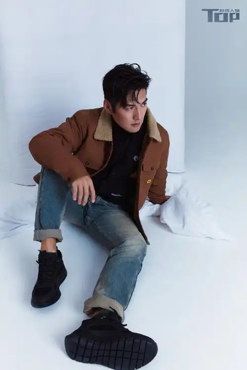 严屹宽遐想空间大片##tops时尚人物