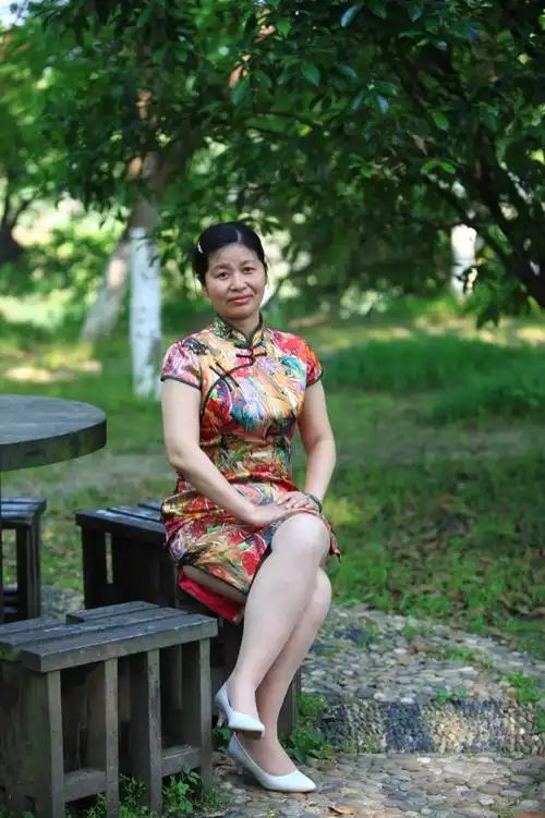 家庭旗袍秀——谨以此片献给我亲爱的妈妈 - 美篇