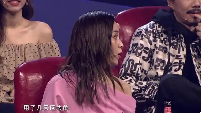 《蒙面唱将猜猜猜 第四季》:侯佩岑分享减肥经验 (live)