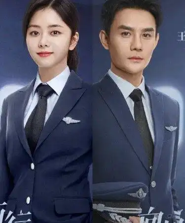 王凯谭松韵新剧来袭制服造型好飒令人期待