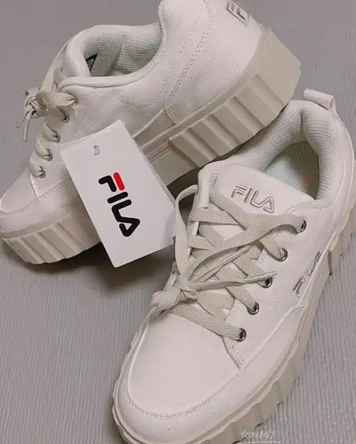 fila最火百搭米白色帆布增高板鞋超显脚小