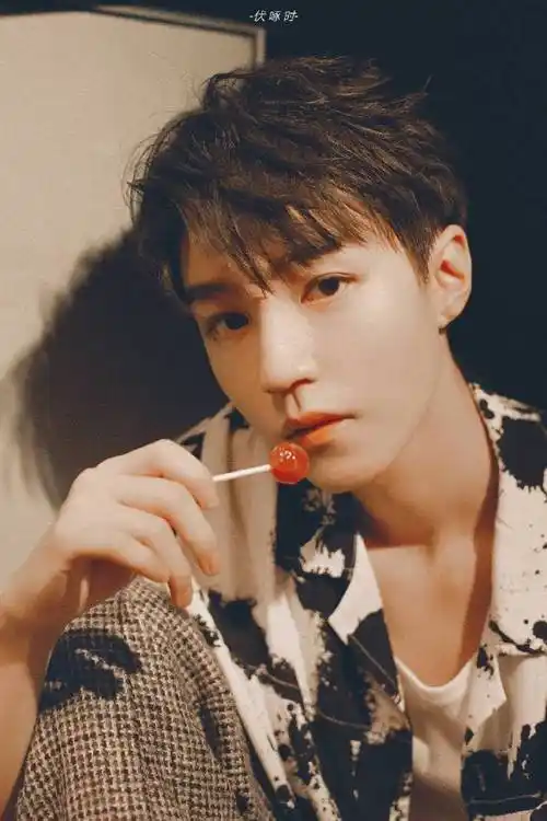 王俊凯壁纸合集来啦