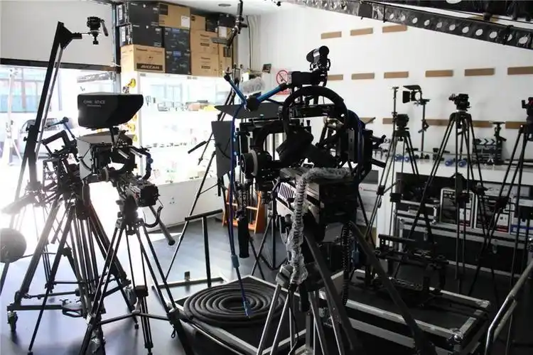成都摄像机租赁为你提供一站式设备解决方案