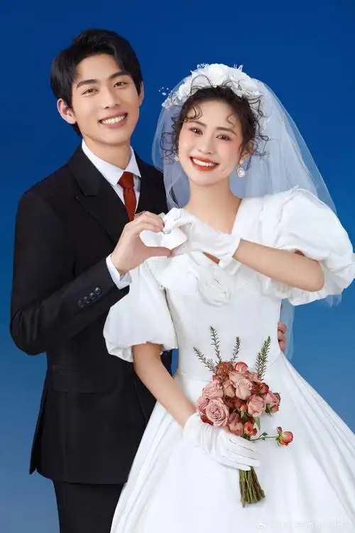 种草了甜度99的喜嫁风婚纱照!超级出片