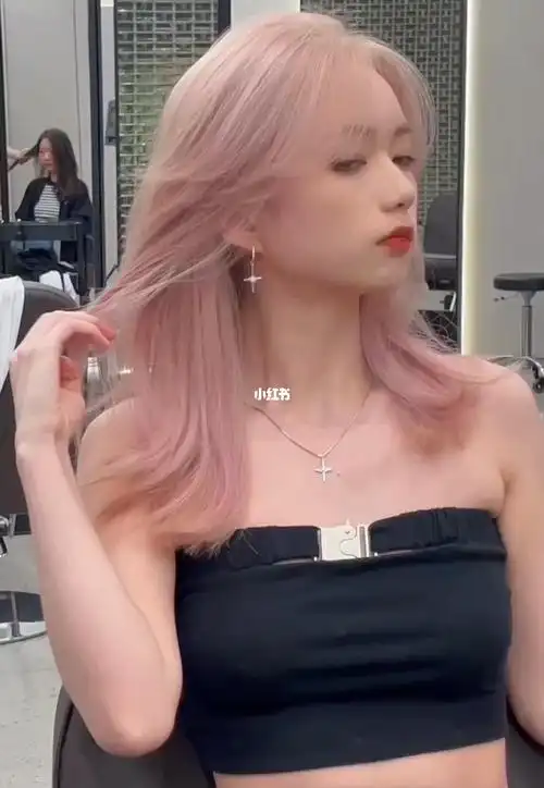 发色推荐  #显白的发色  #夏季发色  #减龄发型  #杭州染发哪篮好