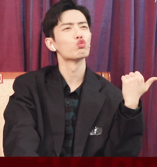 原创肖战堪称最会嘟嘴的男星海外粉丝光速换头像成行走的表情包