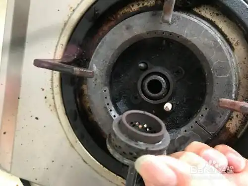 燃气灶突然打不着火了怎么办?