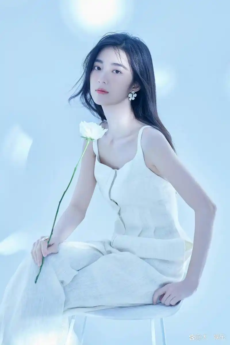 清纯美女万鹏美图写真集,邻家女孩既视感,美若天仙!