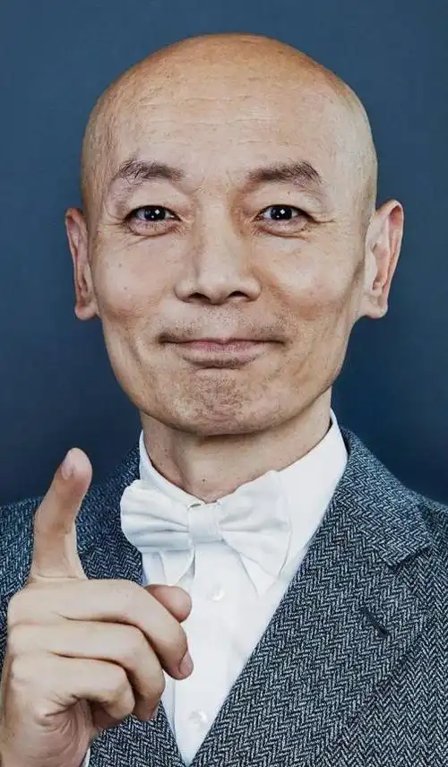 妹妹远在美国,父母也已离世,如今66岁无儿无女的葛优怎样了?