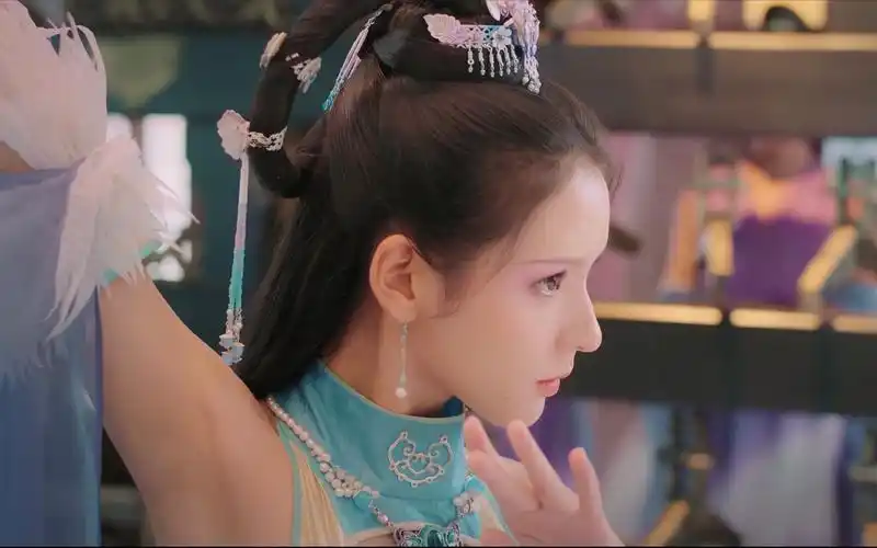 人鱼缚开场舞张予曦太美了这脸这身材