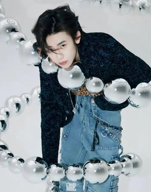 小鬼的超模脸小鬼x费加罗男士内页大片