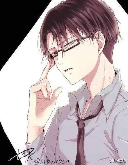 穿着白衬衫的帅哥唯美照片