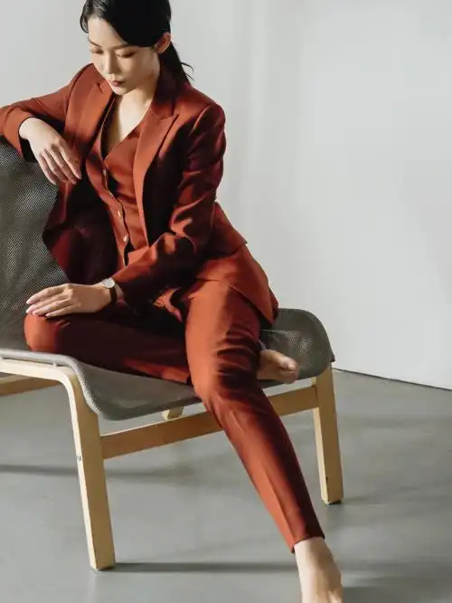 女生穿西装可以有多帅71