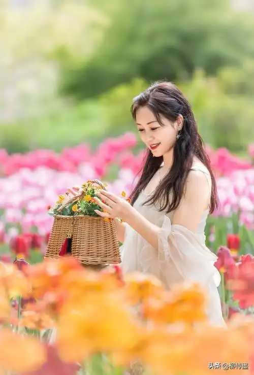 拍照不会摆姿势怎么办,2个方法简单易学,人像照片更好看