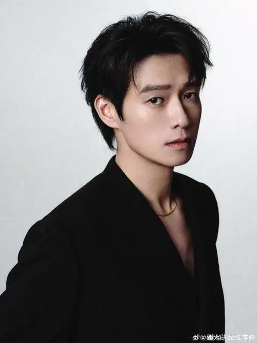 魏大勋 工作室出图!很绝!