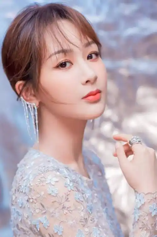 娱乐圈6位单身90后女星,如果让你选一个娶回家,你会选择谁?