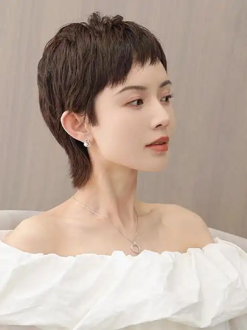 干净利落的亲爽短发