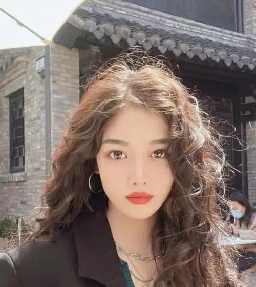 锁骨羊毛卷发型 - 搜狗图片搜索