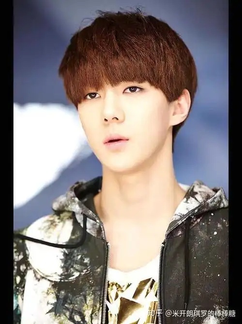 吴世勋 从出道到现在一直都保持很棒