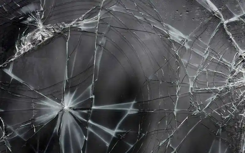 创意高清电脑桌面碎屏壁纸下载