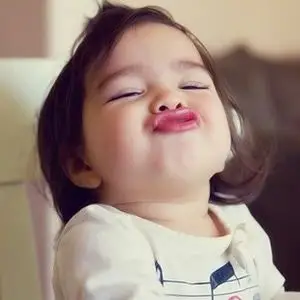 噘嘴萝莉_欧美小孩头像图片_扣扣居