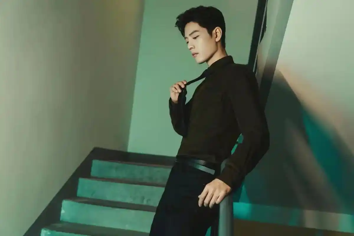 气质男神 #满屏大长腿 #肖战顾一野 帅! - 抖音