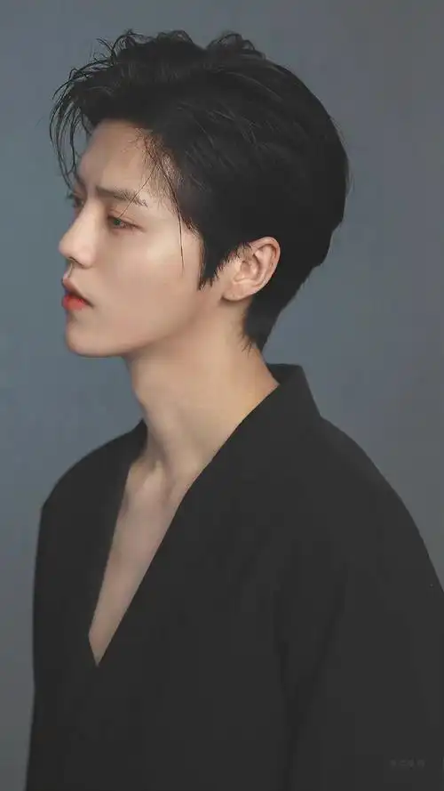 被鹿晗帅到/美到是一件很正常的事情.#鹿晗骨相