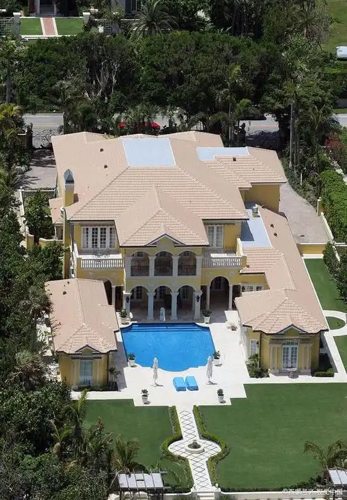 什么是洛杉矶市豪宅税?孙斯陶认为对哪个群体最不利?