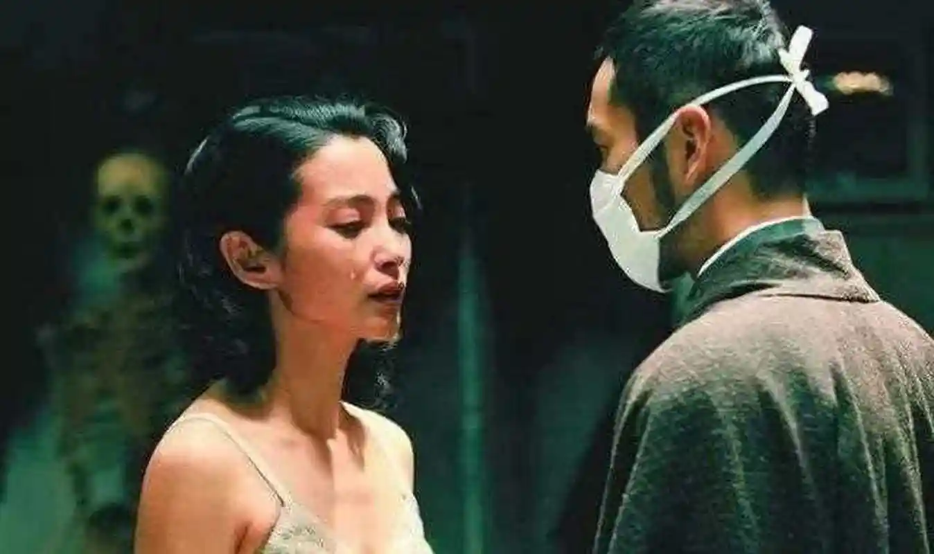 《风声》李冰冰饰演的李宁玉受刑,脚本上其实只有一句话,"武田去了李