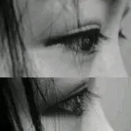 女生头像眼睛流泪图片伤感的流泪图片唯美女生头像精选