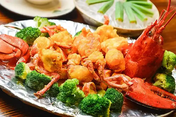 特色黄油焗波斯大龙虾