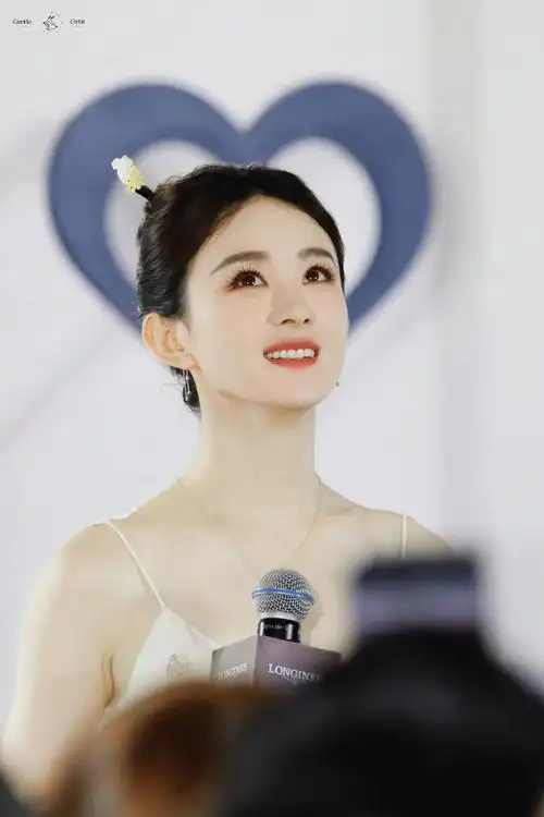 下辈子想用这张脸活一次#赵丽颖丸子头簪发