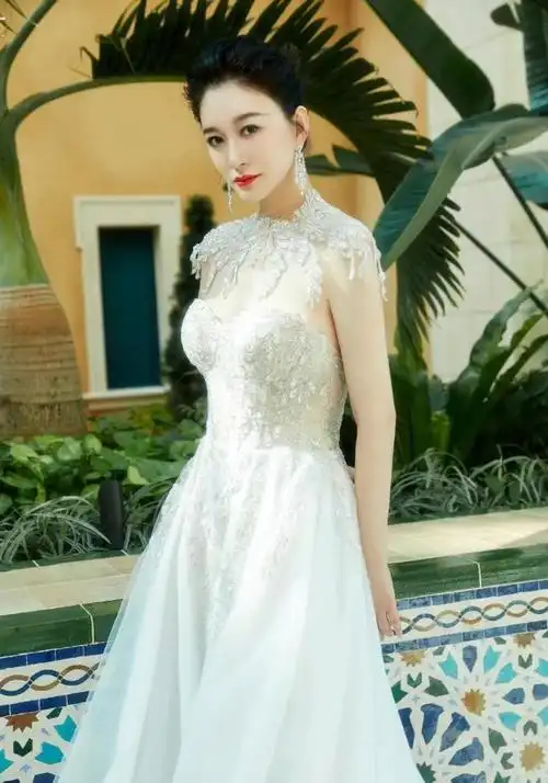 李小冉真的大身材太绝了为什么那么好