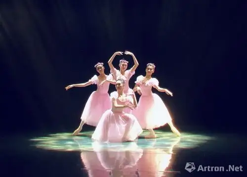 芭蕾舞剧《古典女子四人舞》