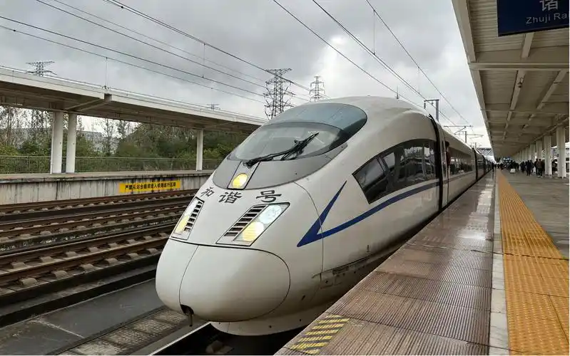 【中国铁路】g1337次crh3c-3037出诸暨站(西门子igbt-vvvf)