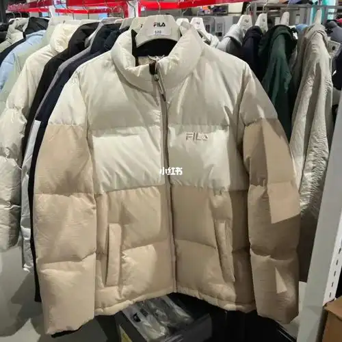 斐乐fila99bts同款羽绒服97 奶杏拼色