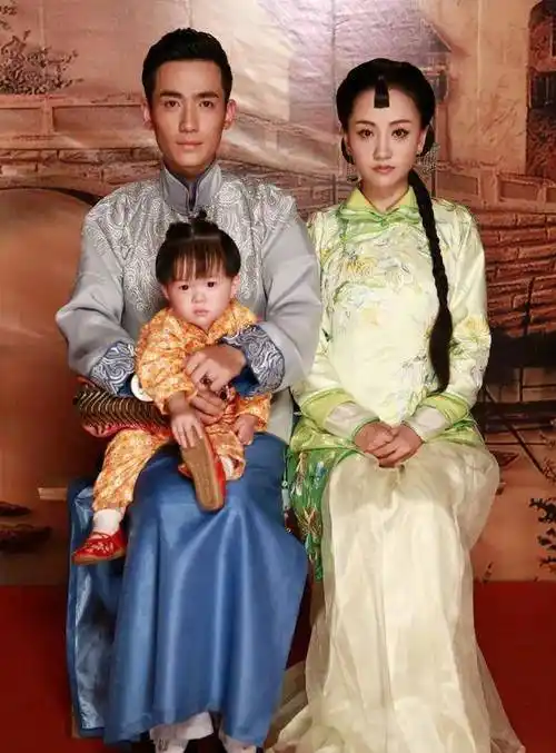 原创朱一龙一个当男二让我们心疼做男一让我们着迷的男星