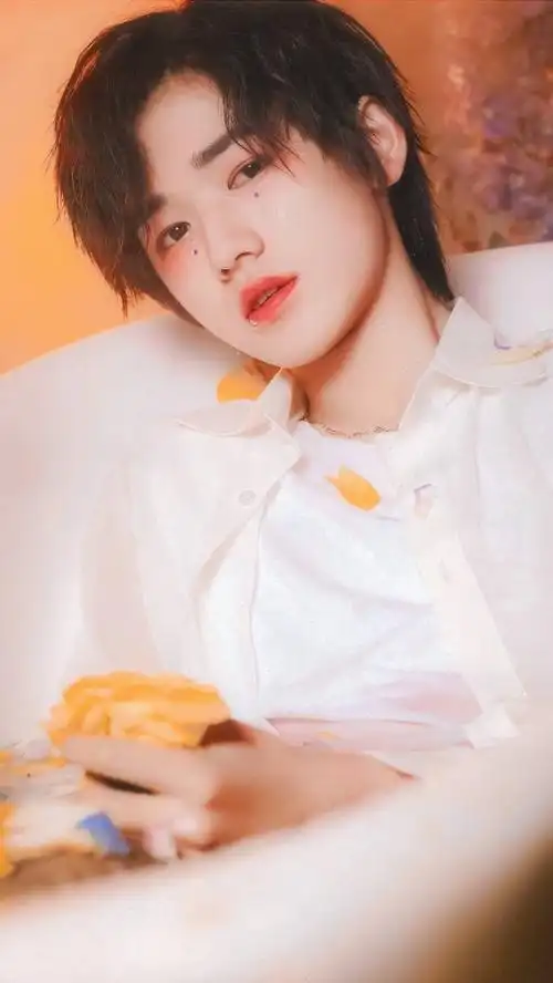 宋亚轩高清壁纸