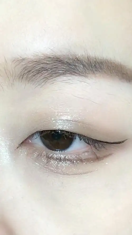 单眼皮眼线