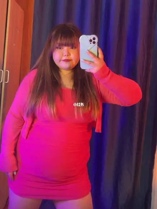 200斤胖女孩真实穿搭分享