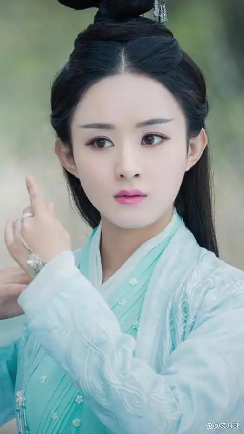 10位惊艳时光的"古装美人",颜值巅峰时都是一眼万年,难以忘怀