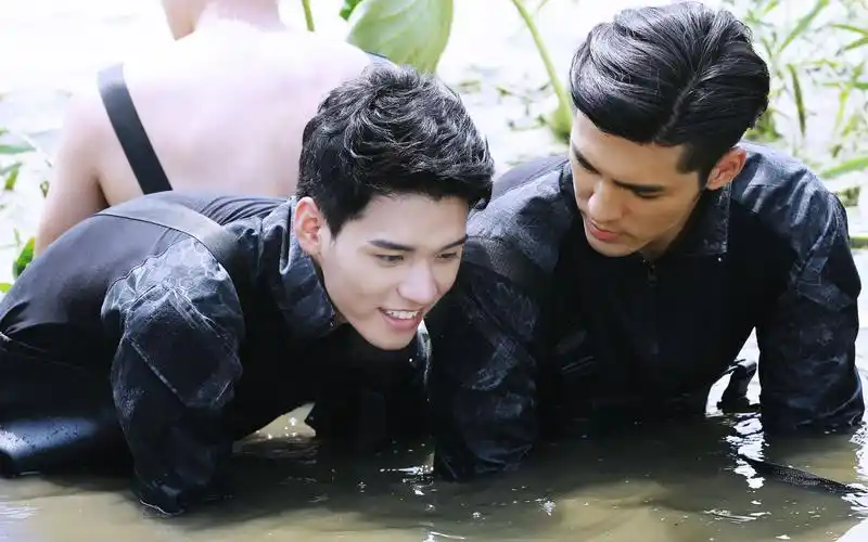 盛势网络剧盛势拍摄花絮之原来你们的藕是这么挖的呀