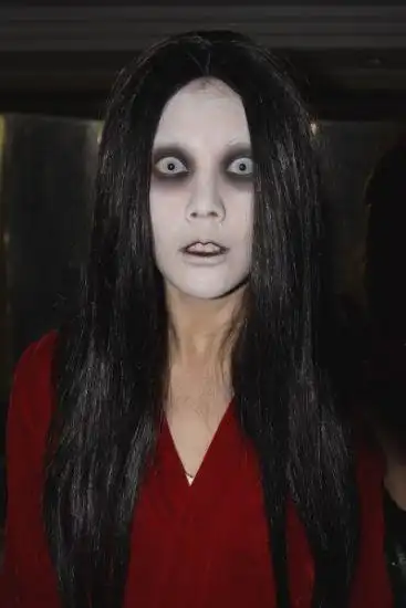 刘雨鑫自毁形象演女鬼 《午夜心跳》惊魂(组图)