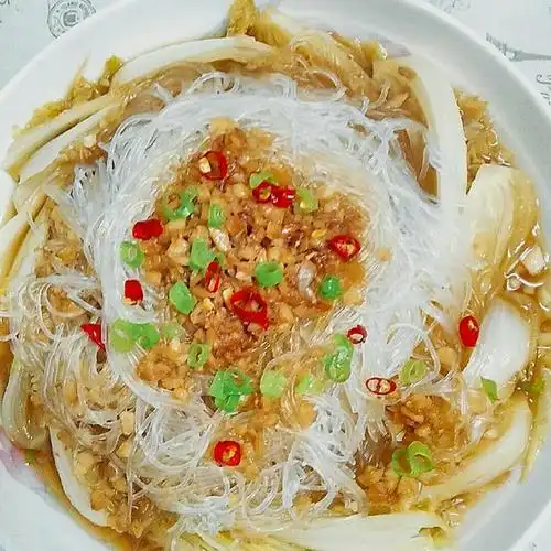 会飞的水煮鱼做的蒜蓉粉丝娃娃菜