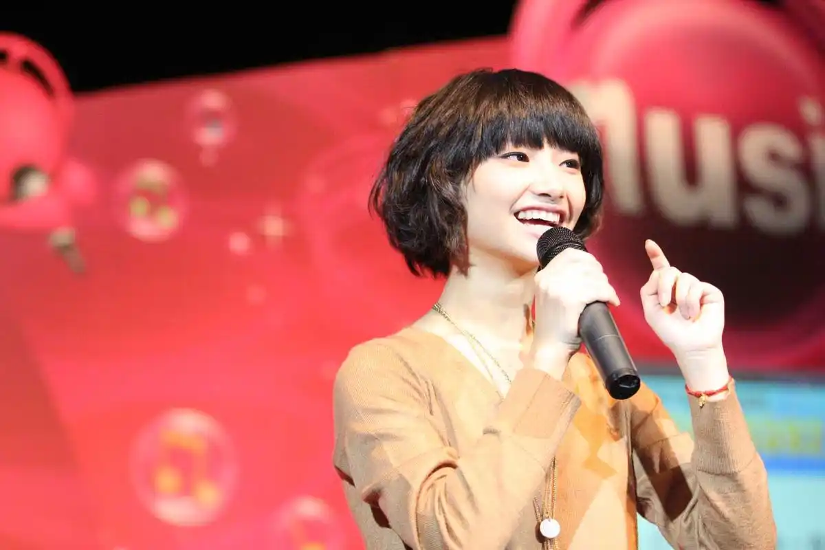 /p> p>2011年参加湖南卫视选秀娱乐节目"快乐女声"比赛获得全国第四