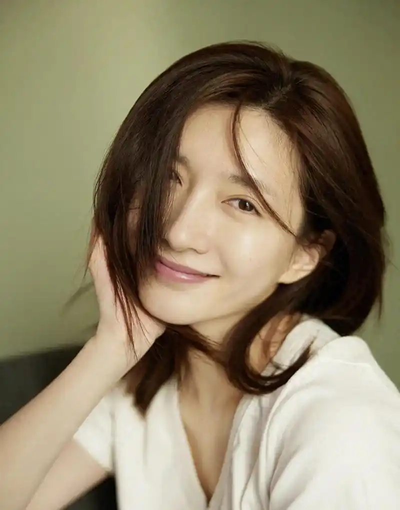 江疏影:曾有社交恐惧症,与胡歌分手7年,她更加坦然自信的生活