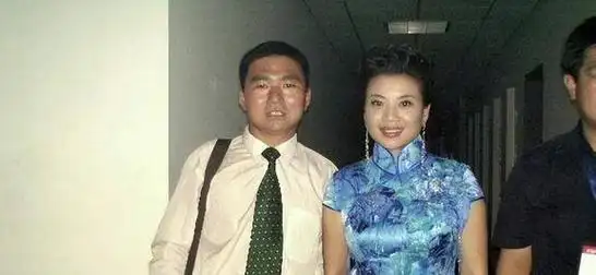 张也55岁还未婚和62岁的吕继宏互相陪伴多年不结婚但幸福